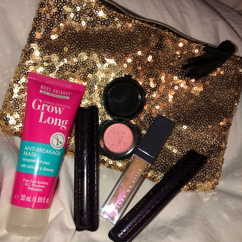 Makeup bundle!!